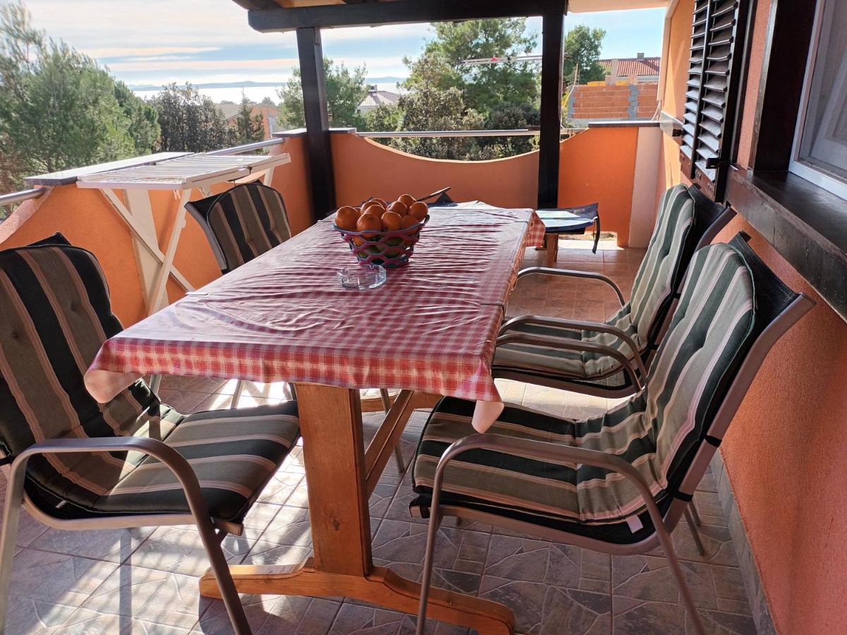 Apartman Zlata วีร์ ภายนอก รูปภาพ