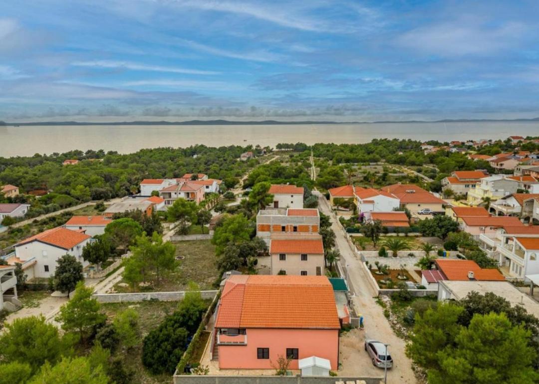 Apartman Zlata วีร์ ภายนอก รูปภาพ